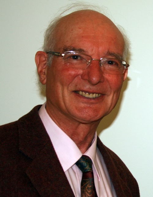 Univ.-Prof. Dr. iur. Arthur Kreuzer