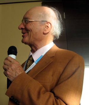 Prof. em. Dr. Arthur Kreuzer